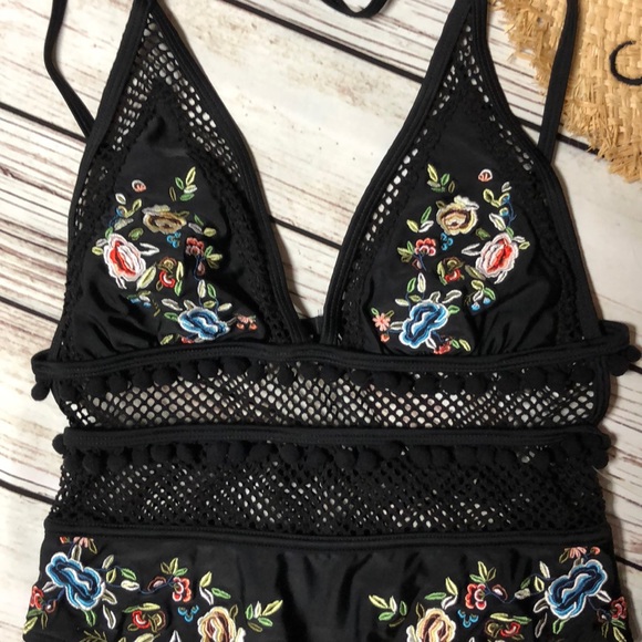 SOLD NWT Last One! ASOS Premier Embroidered - Picture 2 of 8